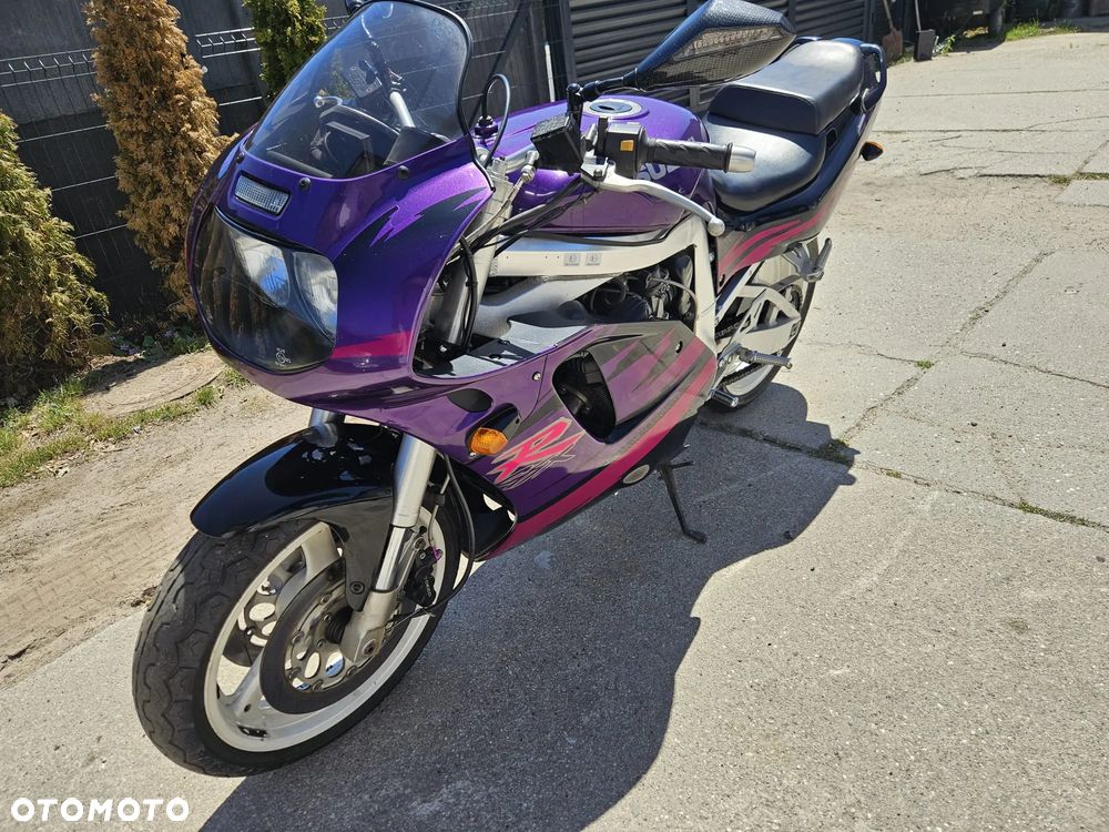 Suzuki GSX-R - 5