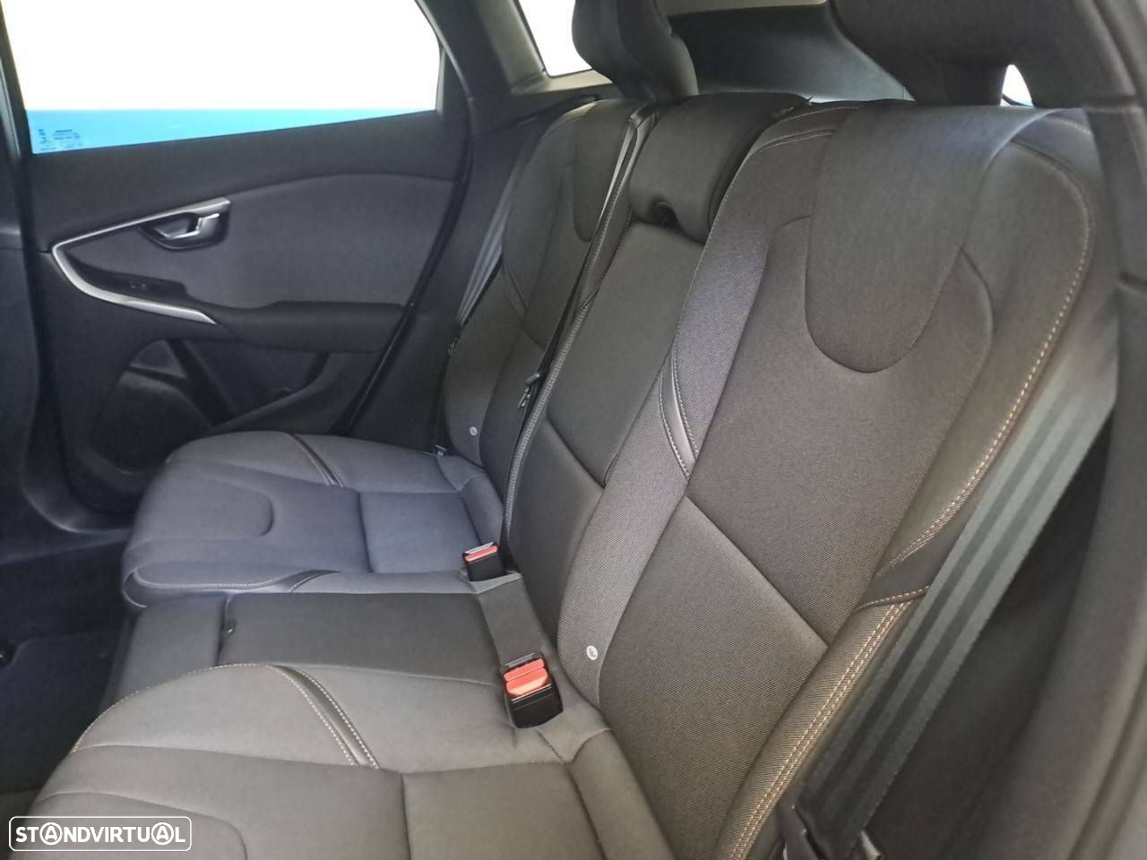 Volvo V40 - 10