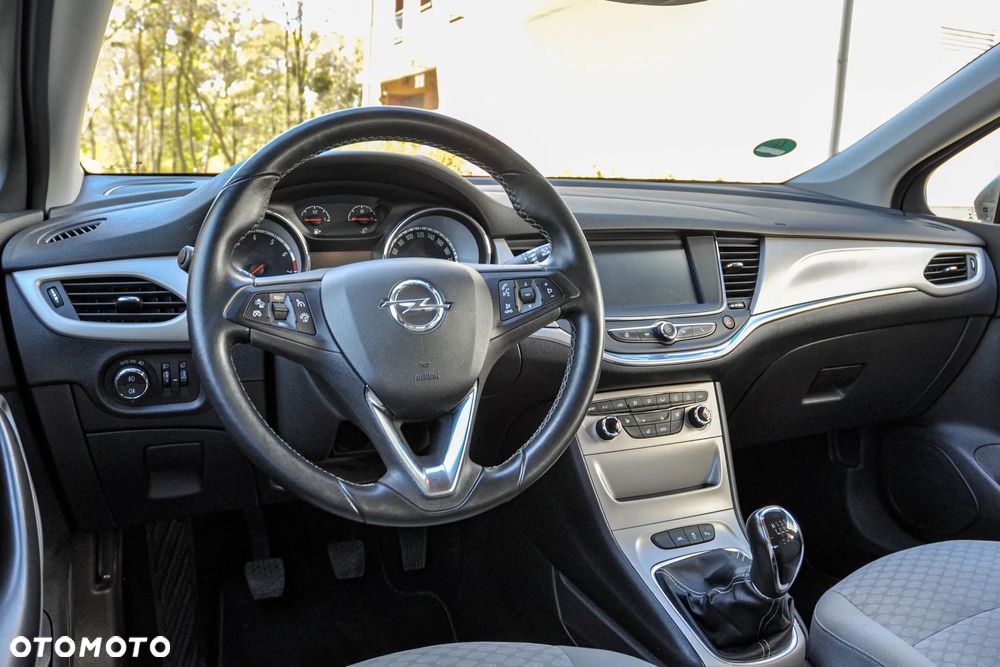 Opel Astra - 9