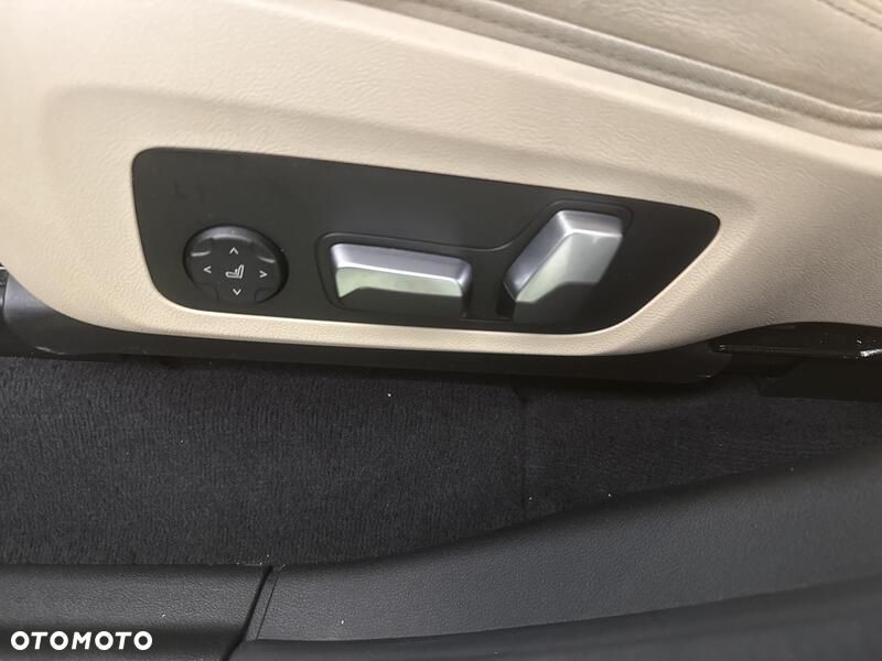 BMW X3 xDrive20i - 20