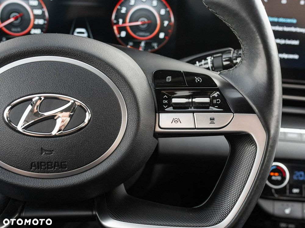 Hyundai Elantra 1.6 Executive CVT - 17