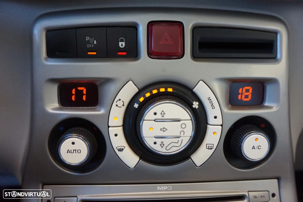 Citroën C3 Picasso 1.6 HDi Exclusive Airdream - 36