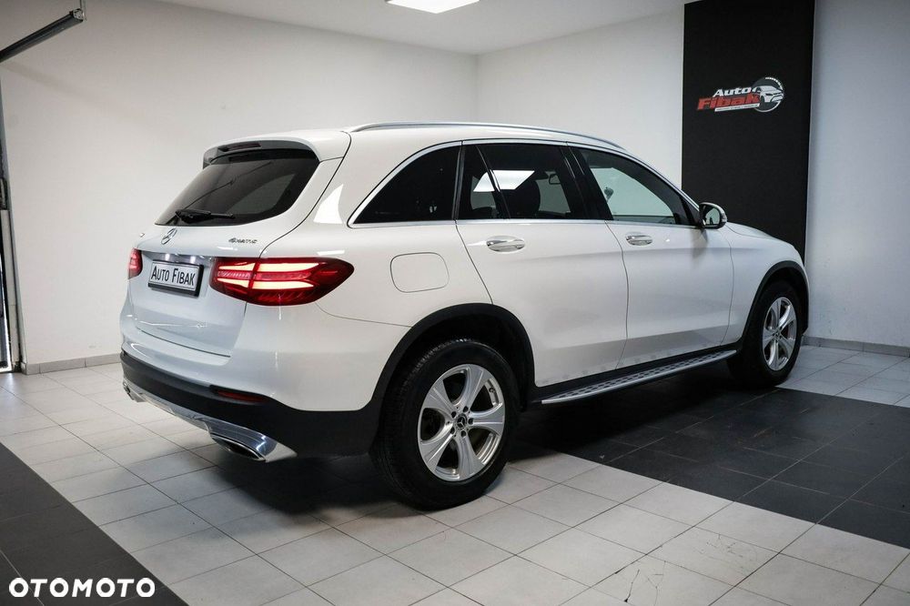 Mercedes-Benz GLC - 14