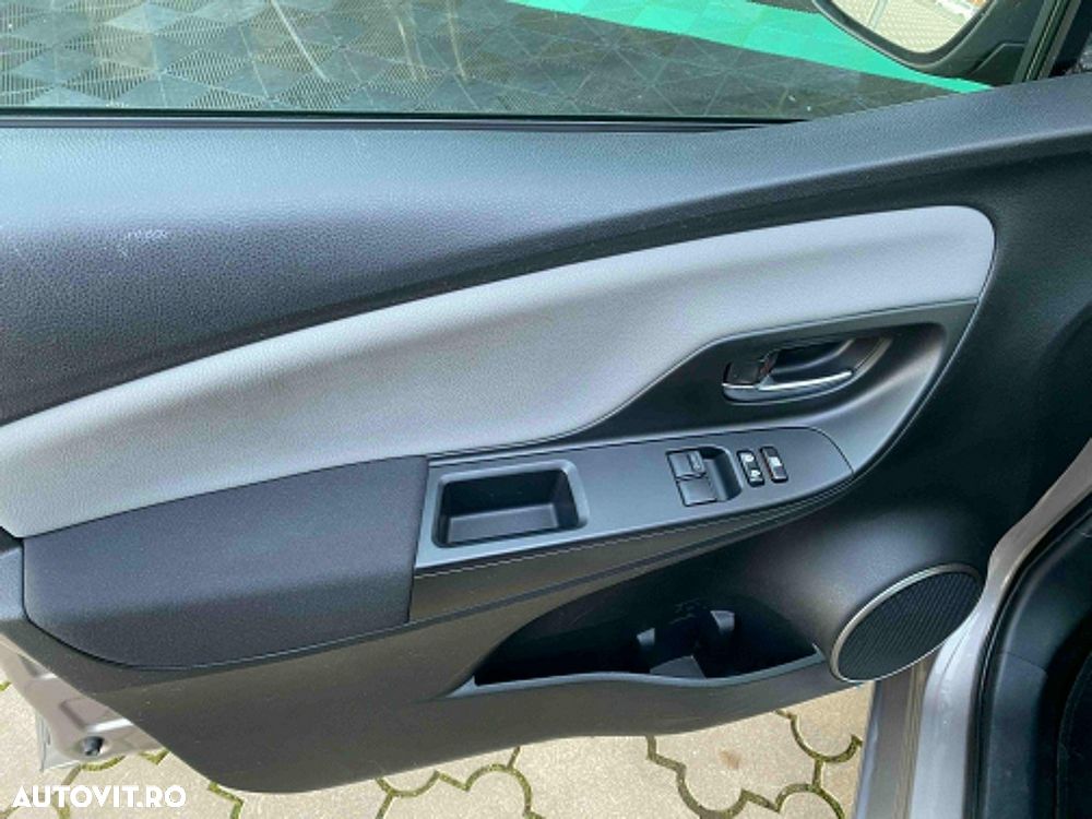 Toyota Yaris 1.3 Terra Plus - 11