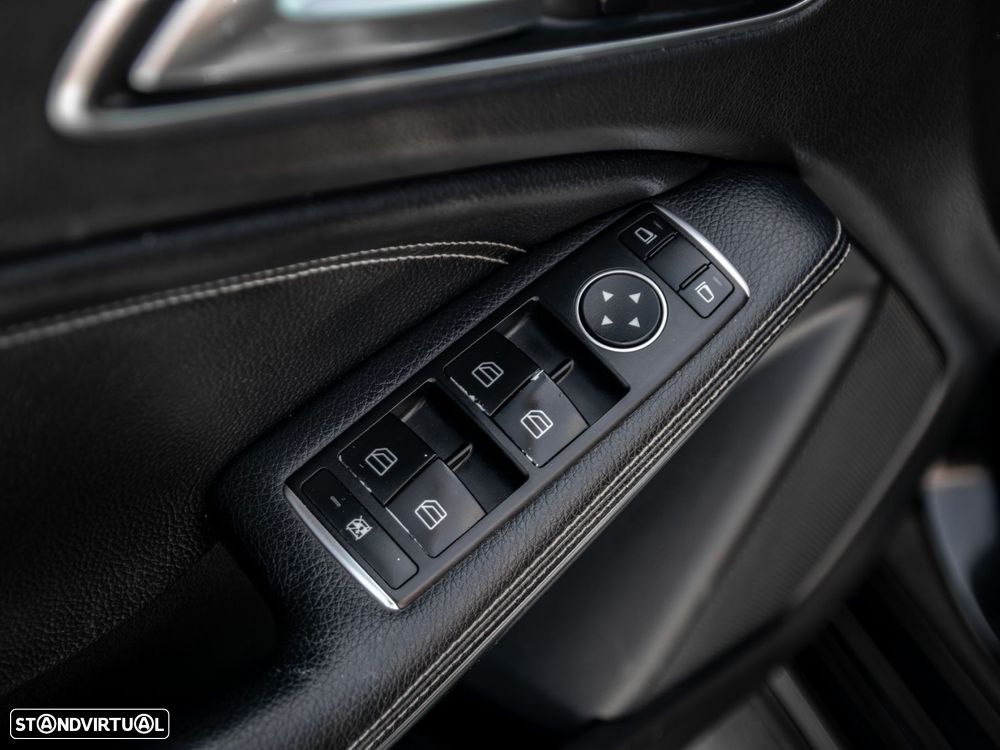 Mercedes-Benz A 160 d AMG Line Aut. - 32