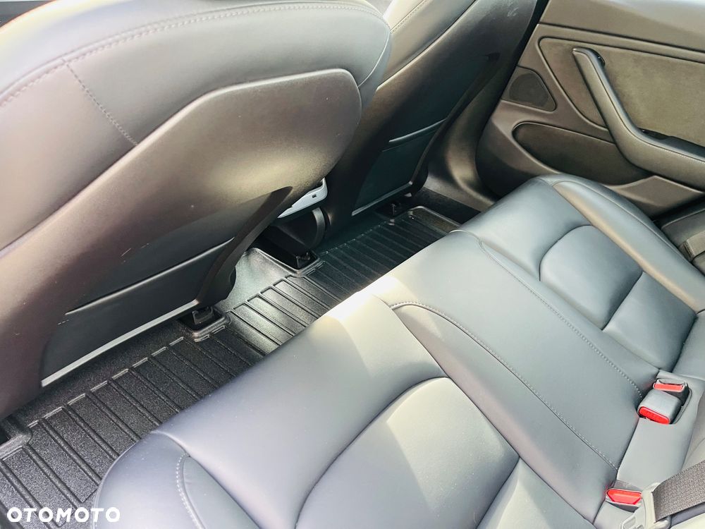 Tesla Model 3 Langstreckenbatterie Allradantrieb Dual Motor Performance - 13