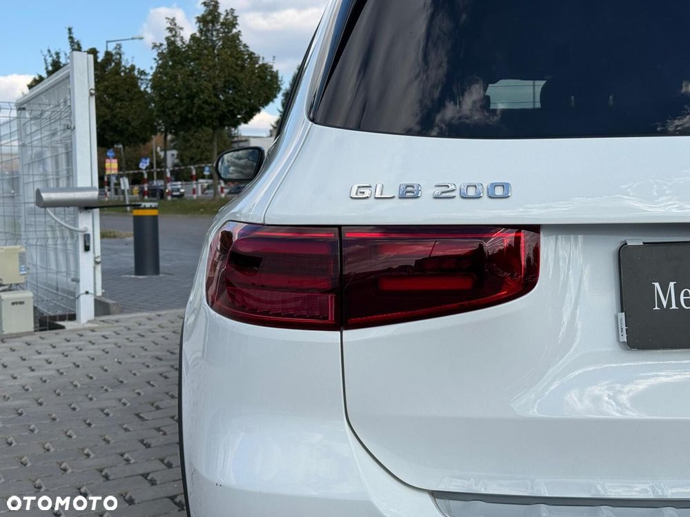 Mercedes-Benz GLB 200 AMG Line 7G-DCT - 10