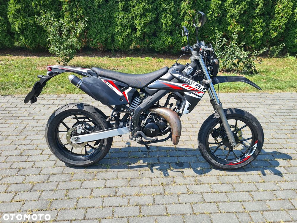 Yamaha MT - 2