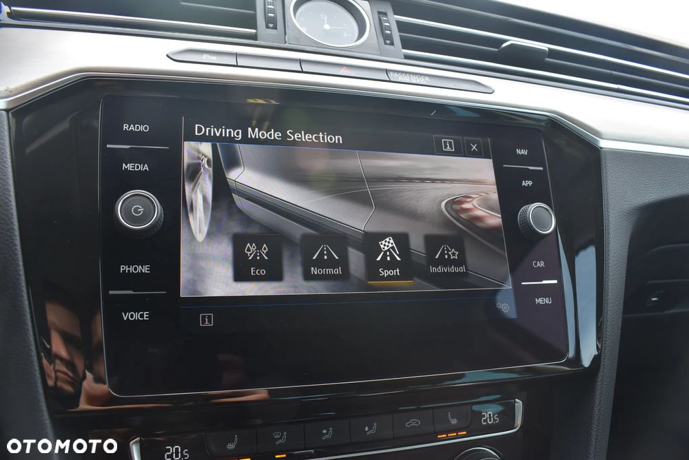 Volkswagen Passat 1.5 TSI EVO Highline DSG - 34