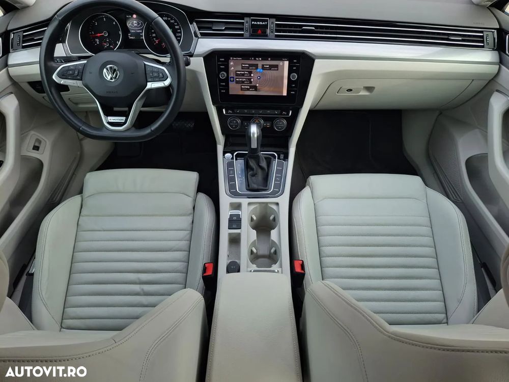 Volkswagen Passat Variant 2.0 TDI SCR DSG 4Motion Business - 16