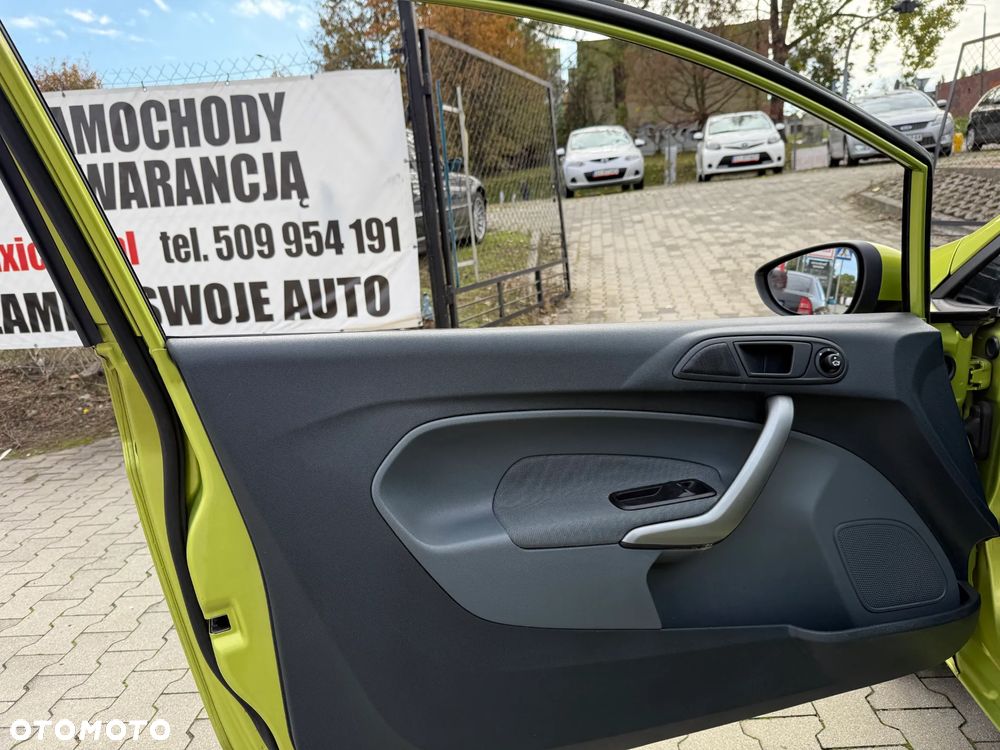 Ford Fiesta 1.4 Ghia - 15