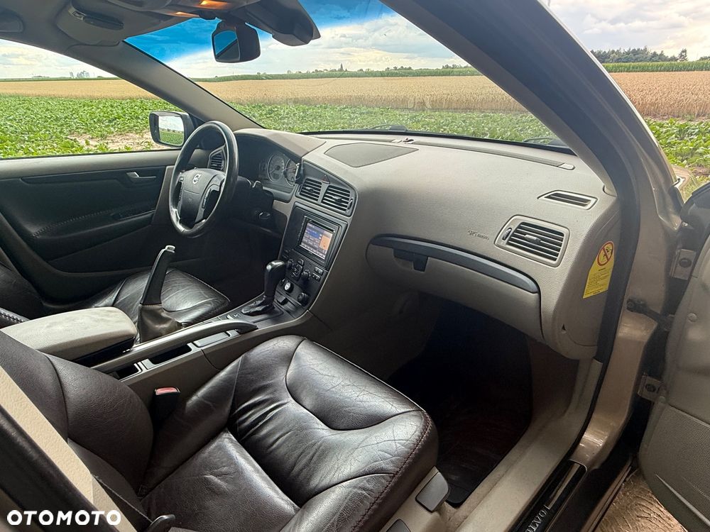 Volvo XC 70 - 25
