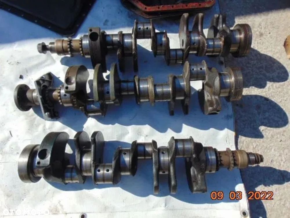 BMW E39 E38 E53 X5 M62TU 540i 740i  WAŁ korbowy X5 E53 4.4i NR 1704768 DOBRY SPRAWNY - 1