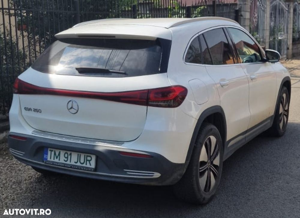 Mercedes-Benz EQA 250 - 4