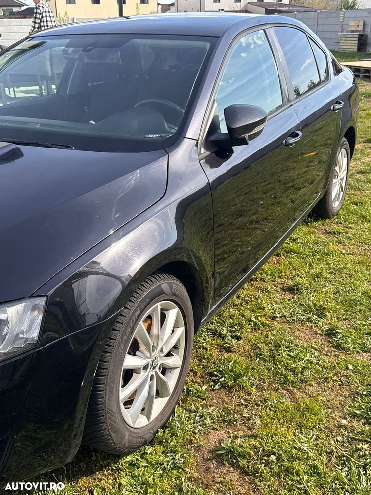 Skoda Octavia 1.6 TDI Business DSG - 3