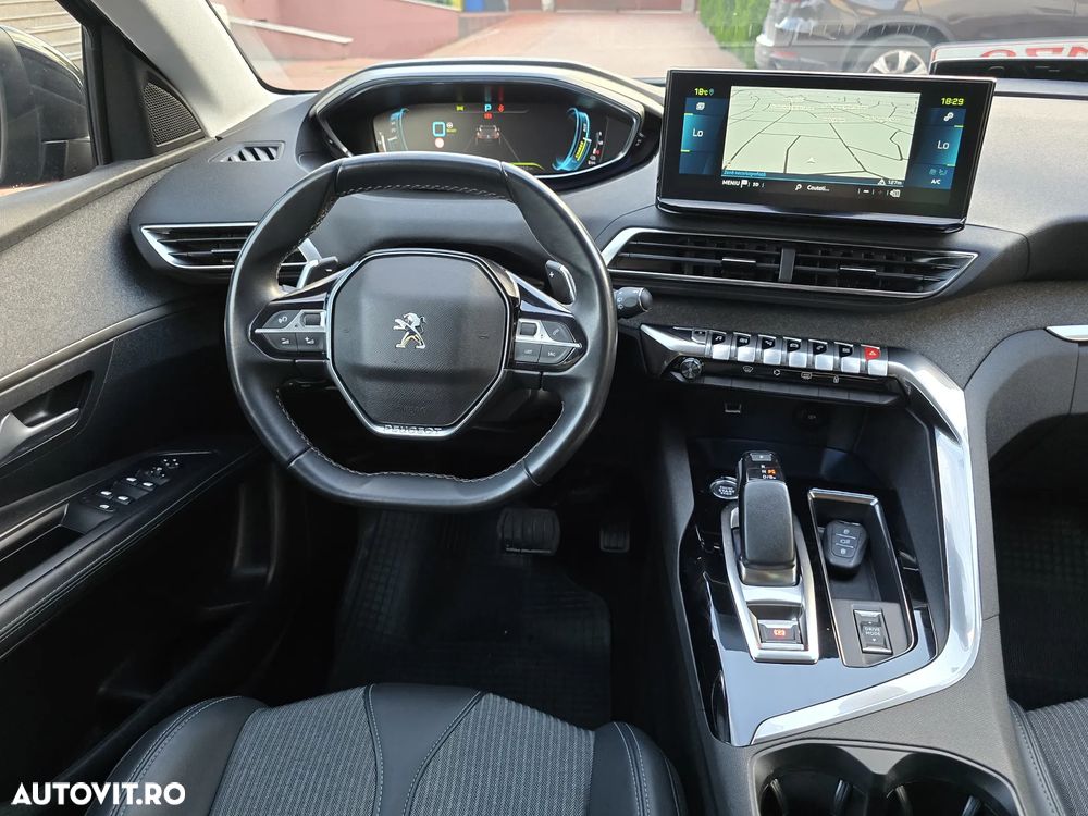 Peugeot 3008 Plug-In Hybrid4 300 e-EAT8 GT - 9