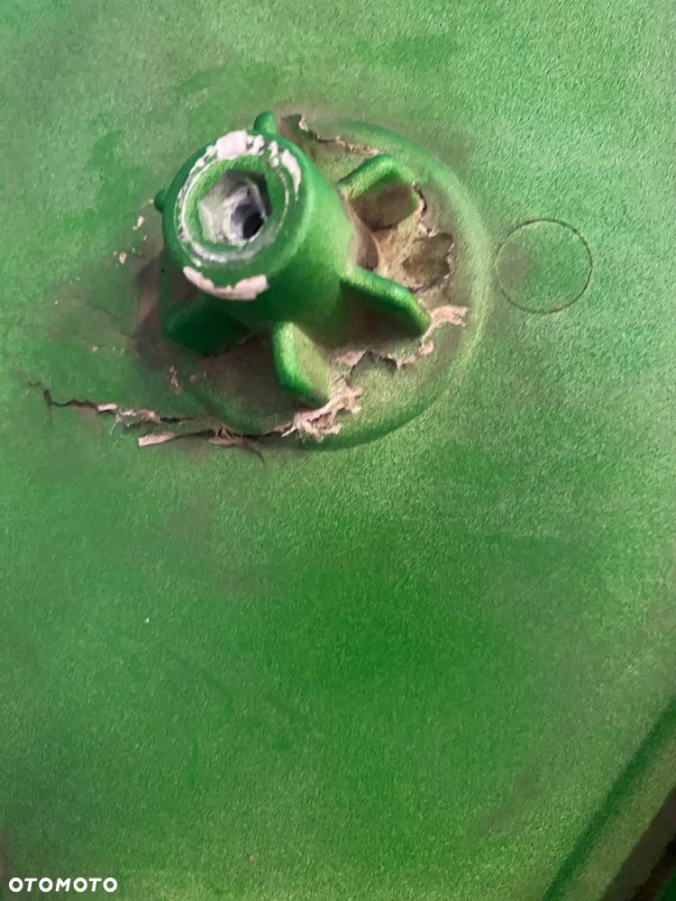 Sprzedam panel boczny maski John Deere - 12