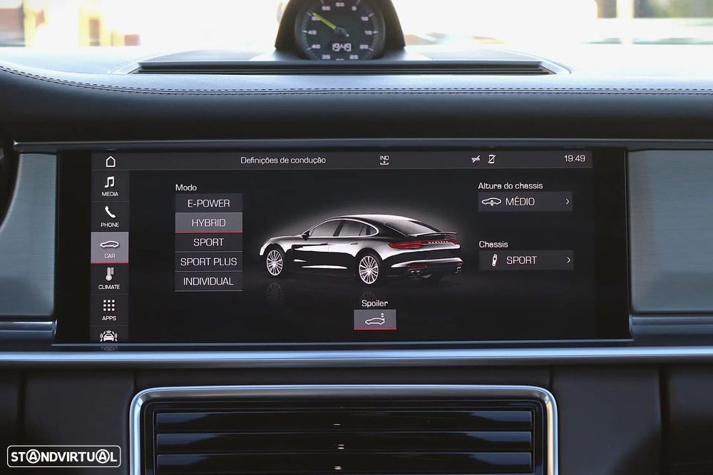 Porsche Panamera 4 E-Hybrid - 34
