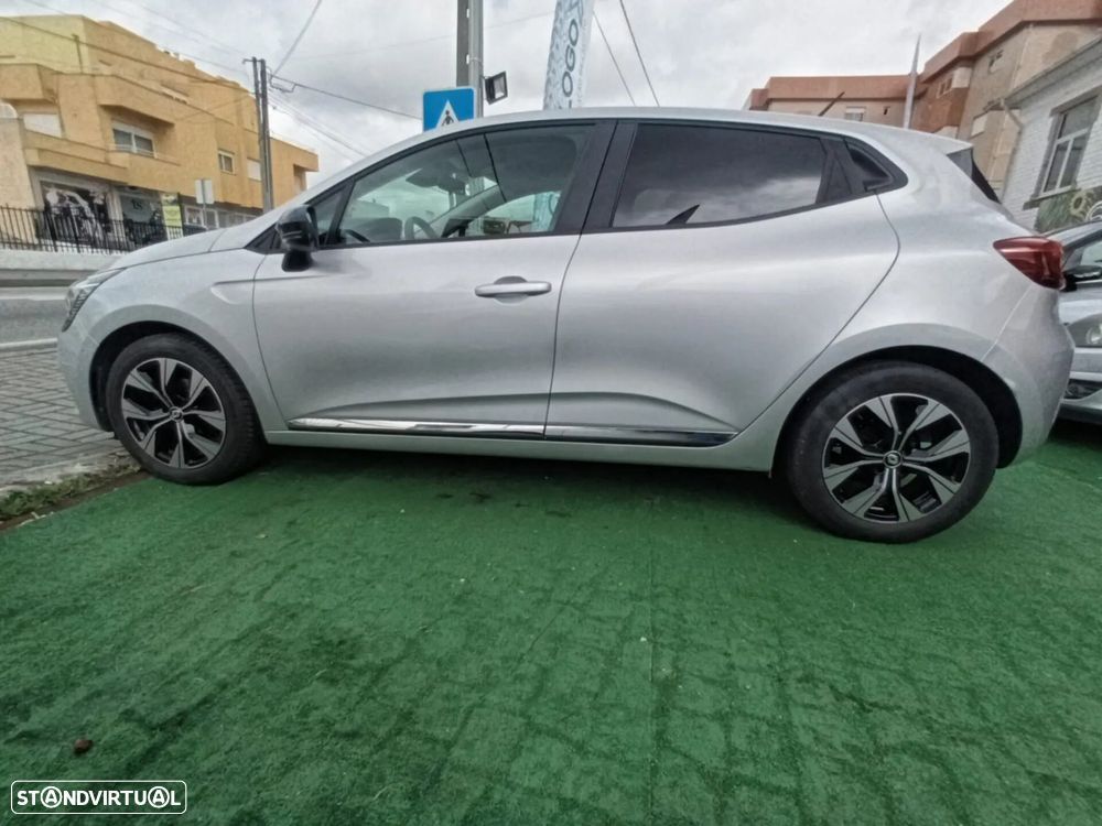 Renault Clio 1.0 TCe Evolution Bi-Fuel - 4