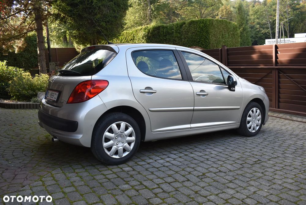 Peugeot 207 120 Automatik Premium - 3