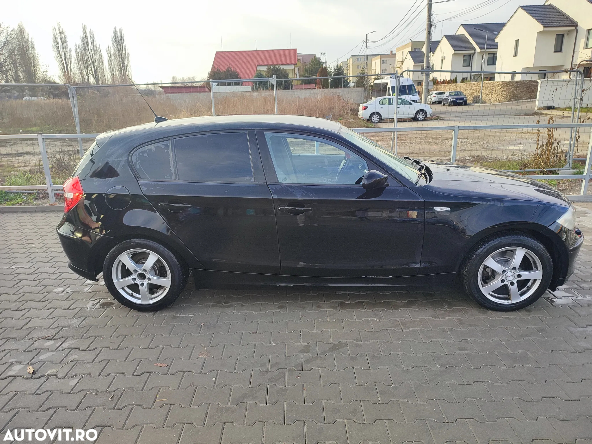 BMW Seria 1 118i - 12