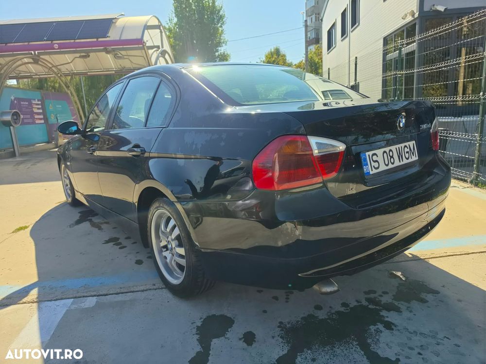 BMW Seria 3 318d - 3