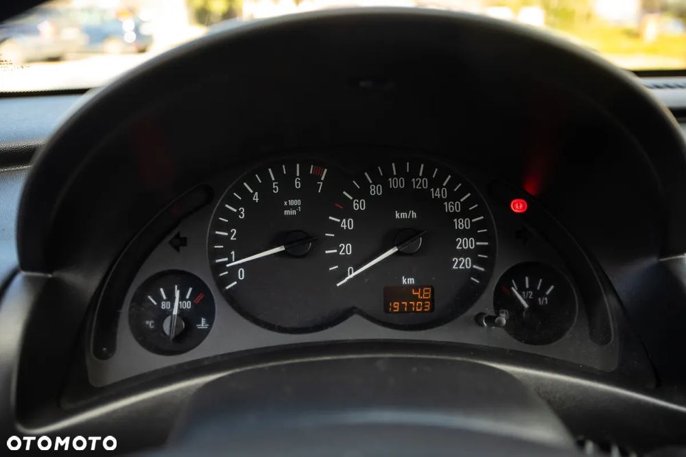 Opel Corsa 1.2 16V - 25