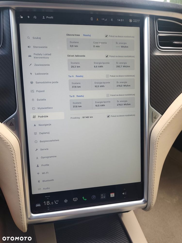Tesla Model S - 22