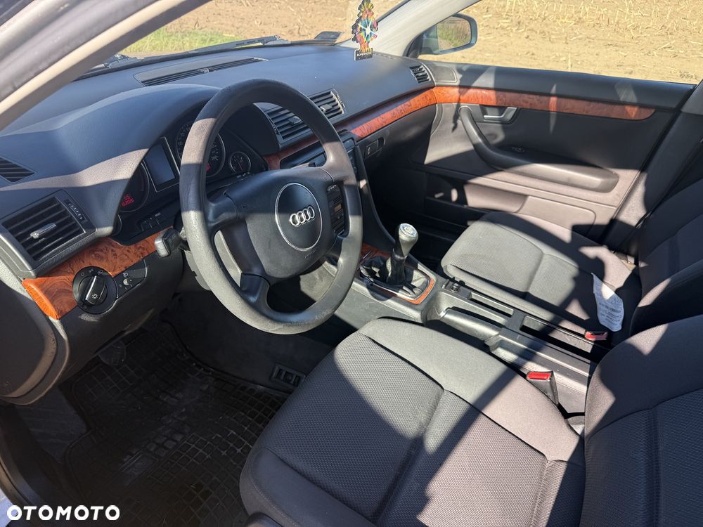 Audi A4 Avant - 8