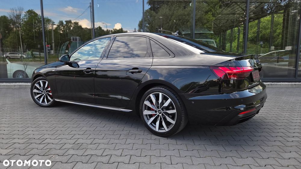 Audi A4 Limousine - 36