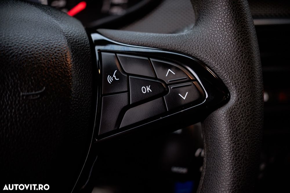 Dacia Logan TCe 90 MT6 Comfort - 29