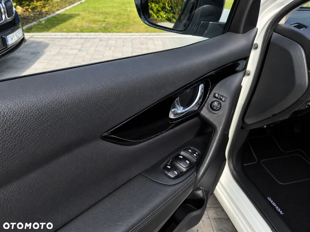 Nissan Qashqai 1.3 DIG-T Acenta EU6d - 12