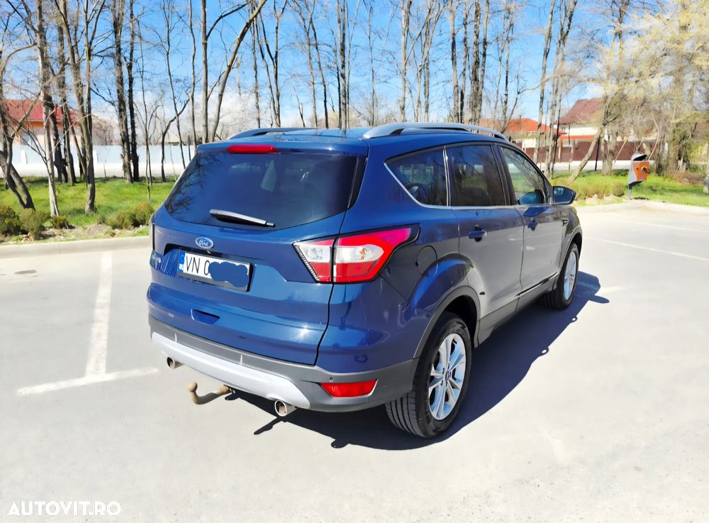 Ford Kuga 2.0 TDCi 4WD Powershift ST-Line - 4