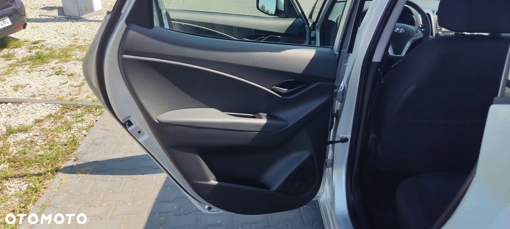 Hyundai ix20 1.4 blue Comfort - 26