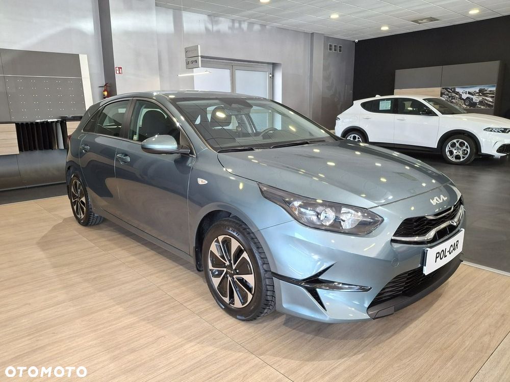 Kia Ceed 1.5 T-GDI M - 3