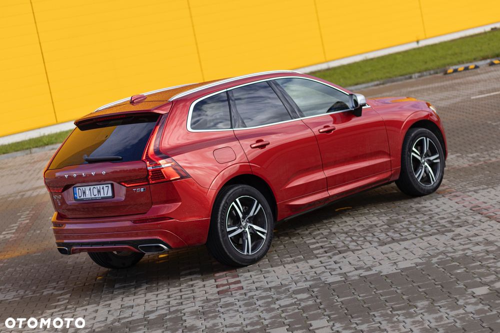 Volvo XC 60 T5 AWD R-Design - 16