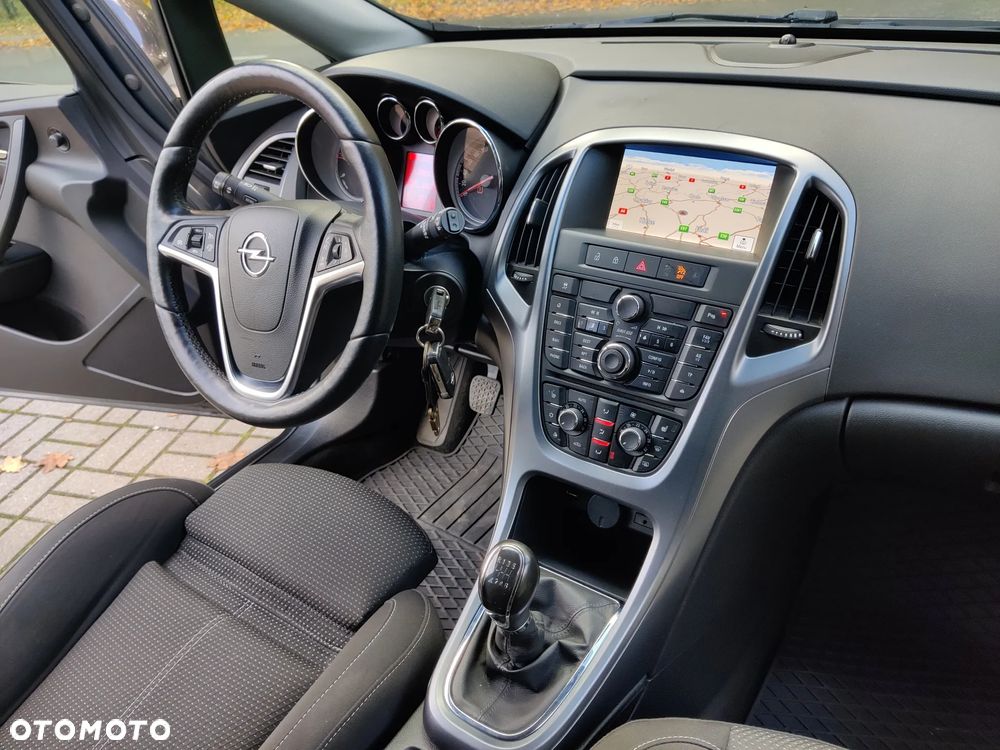 Opel Astra 2.0 CDTI DPF Color Edition - 25