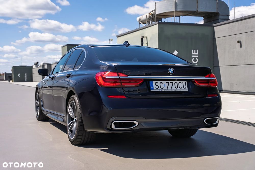 BMW Seria 7 730d sport - 12