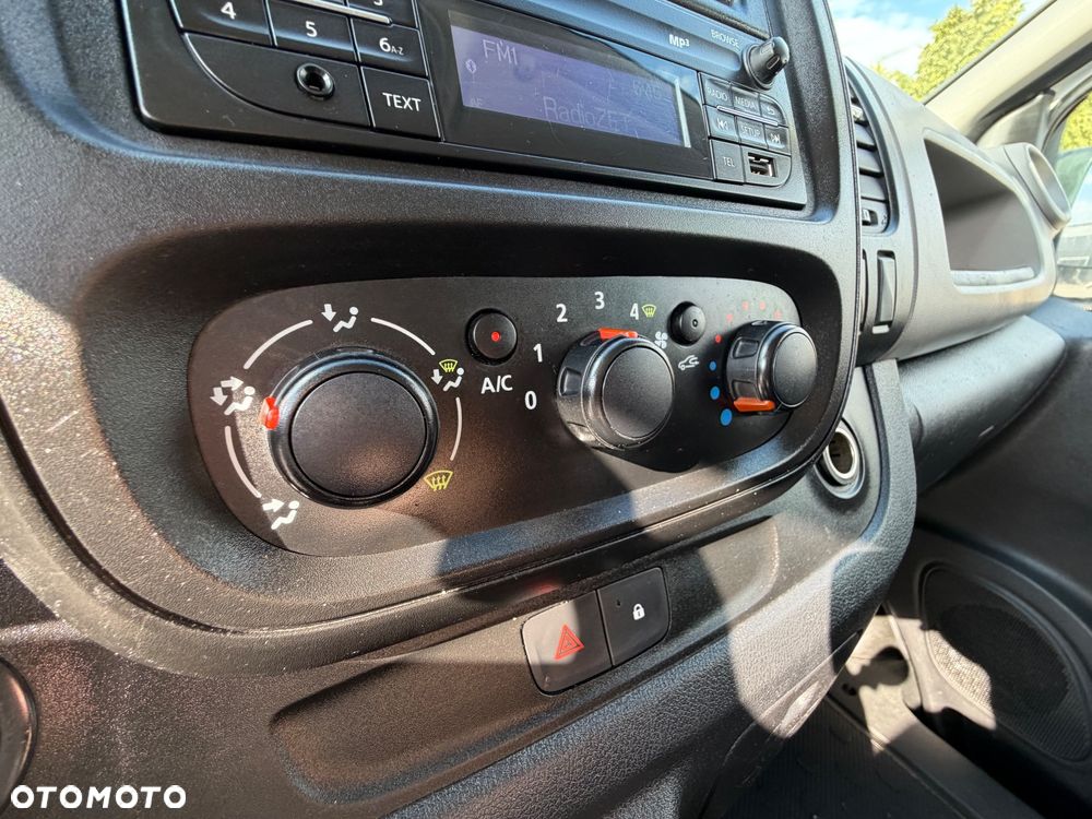 Renault Trafic Combi L1H1 Authentique - 11