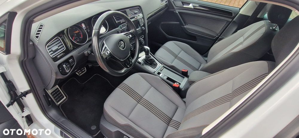 Volkswagen Golf 1.2 TSI BlueMotion Technology DSG Allstar - 10