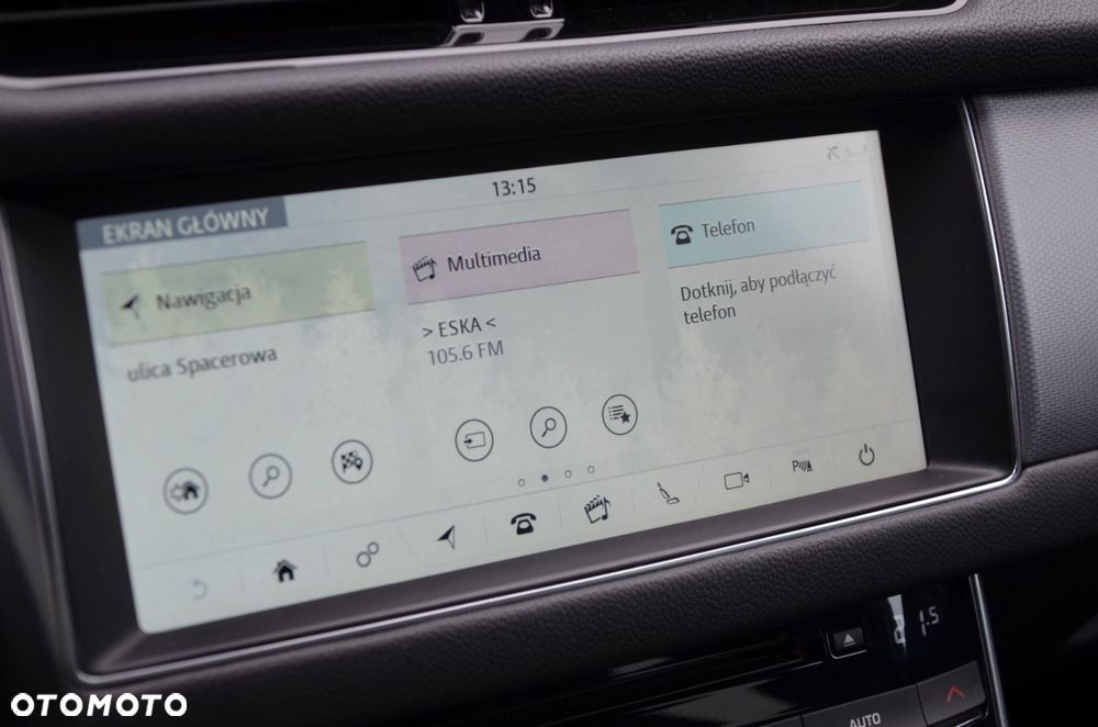 Jaguar XF 3.0 TDV6 R-Sport - 30