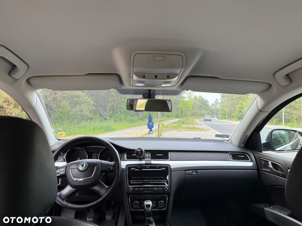 Skoda Superb 2.0 TDI Elegance - 9