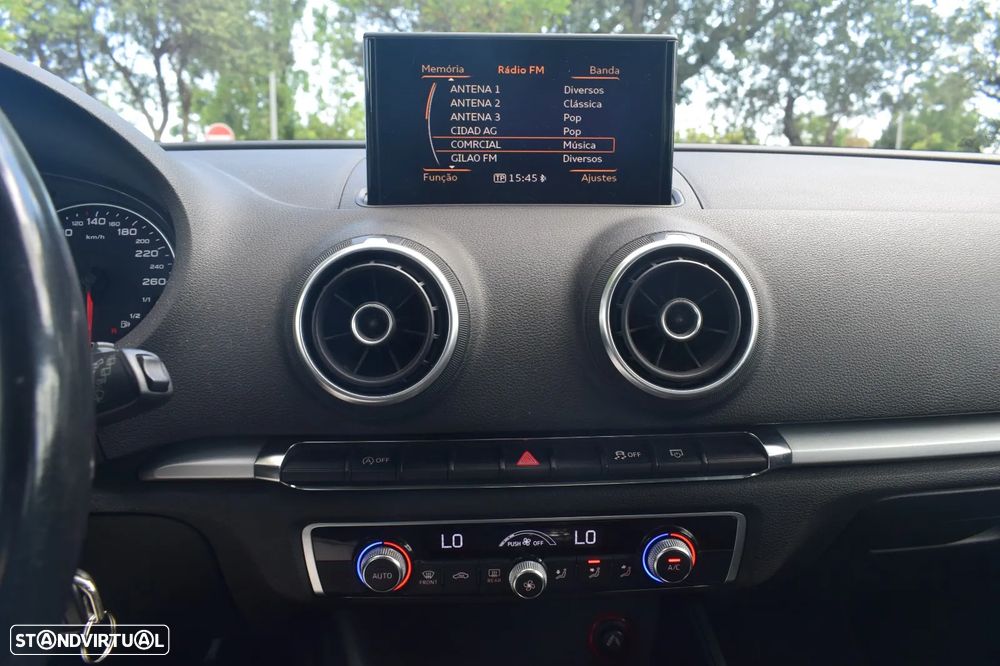 Audi A3 Sportback 1.6 TDI Advance - 13