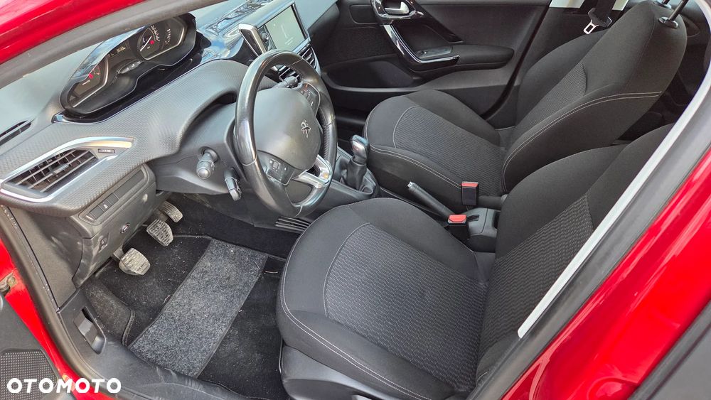 Peugeot 208 1.2 PureTech Allure - 7