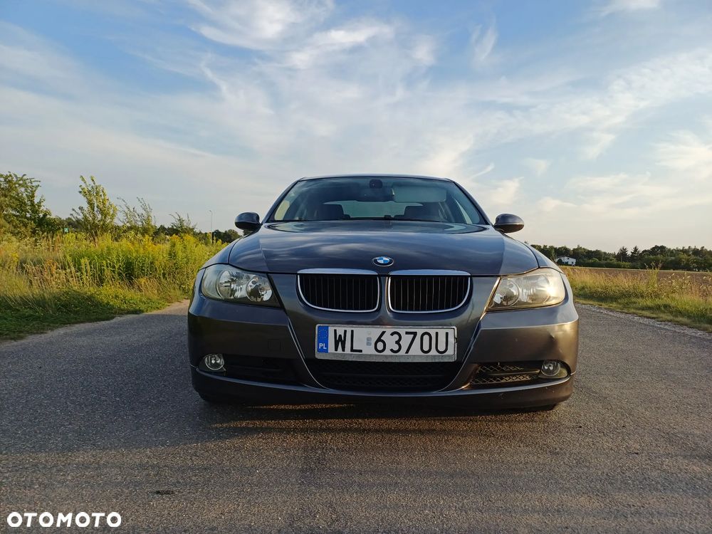 BMW Seria 3 320i - 12