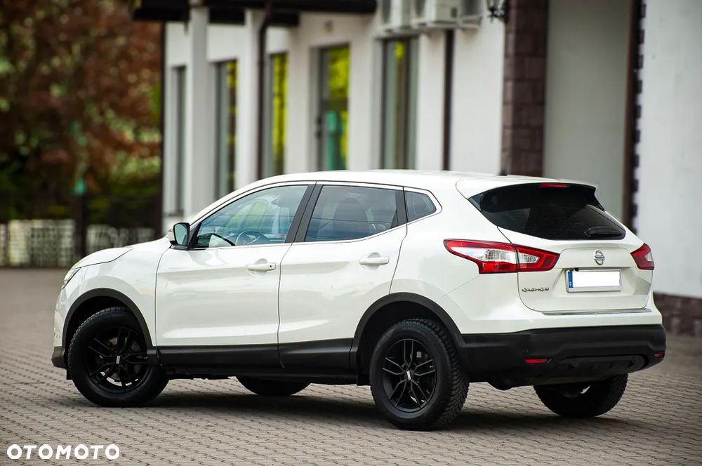 Nissan Qashqai 1.2 DIG-T Xtronic N-Vision - 19