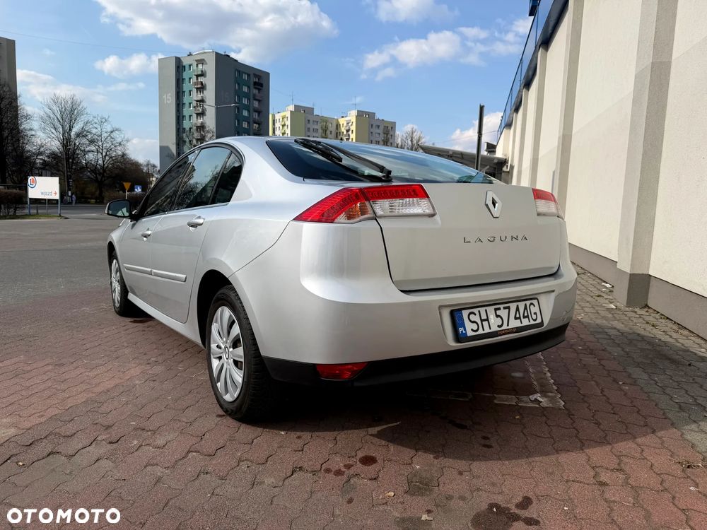Renault Laguna 1.6 Authentique - 6