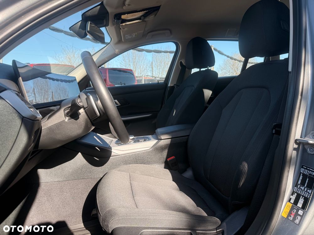 BMW Seria 3 330e xDrive M Sport sport - 6