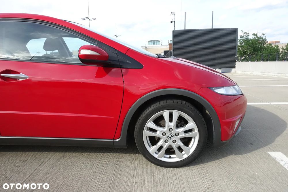 Honda Civic 1.8 Executive NAVI - 10