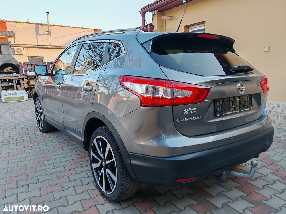 Nissan Qashqai 1.6 DCI ALL-MODE 4x4i TEKNA+ - 4